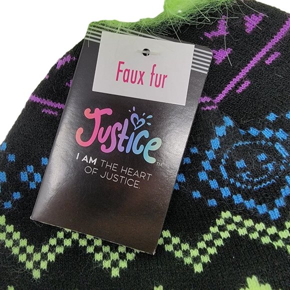 Justice Girls Winter Beanie Hat Rainbow Chevron w/Pom Pom One Size New With Tags - Picture 3 of 3